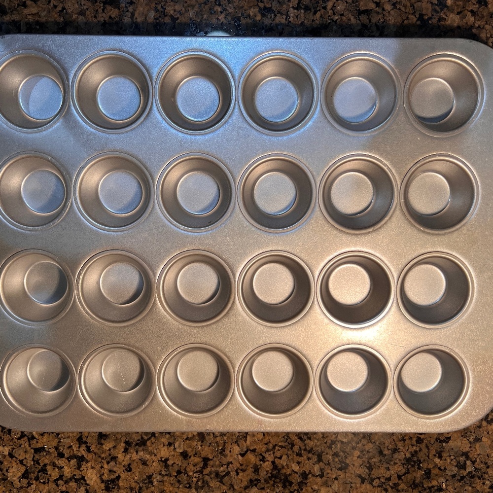 Williams Sonoma Traditional Mini Muffin Pan, 24-Well - Picture 1 of 4